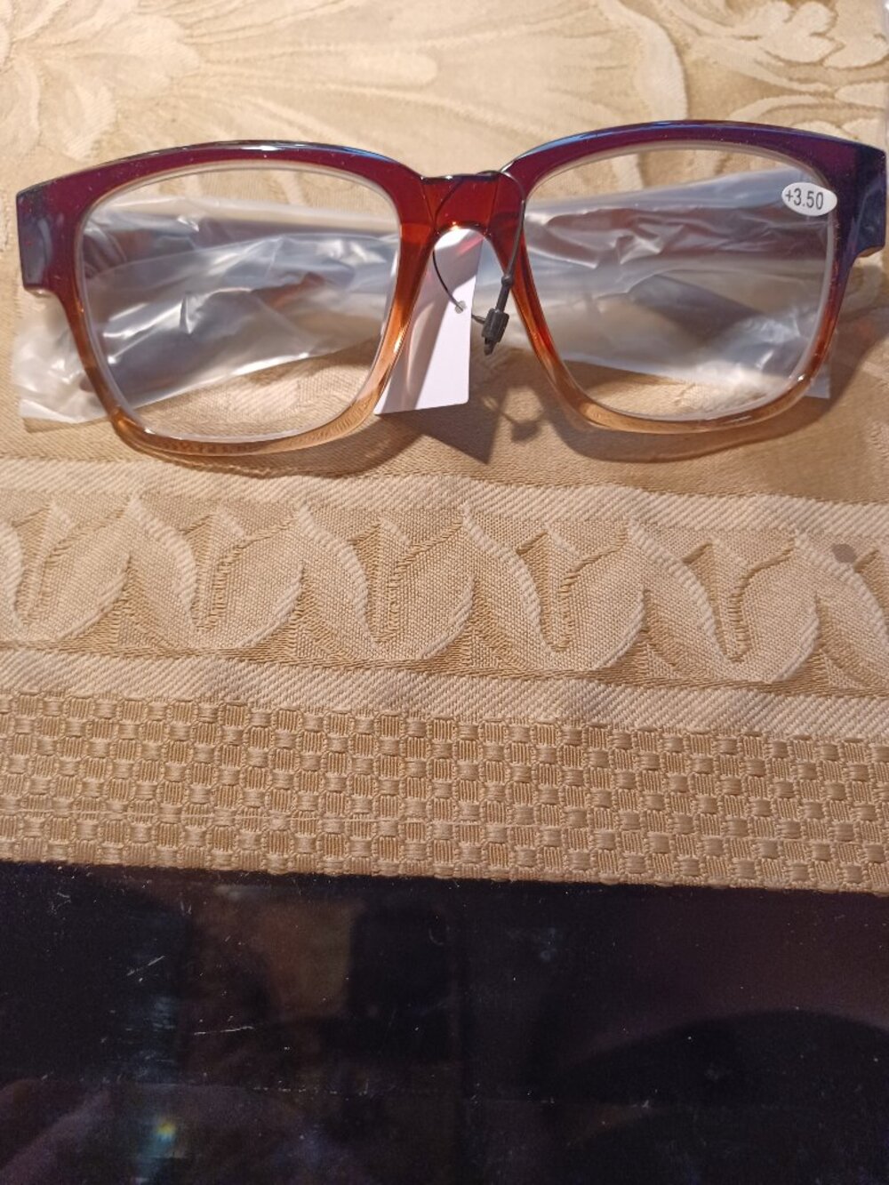 Joy Mangano Readers +3.50